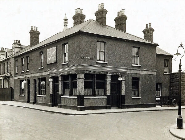 Photograph of Bricklayers Arms, Grays, Essex