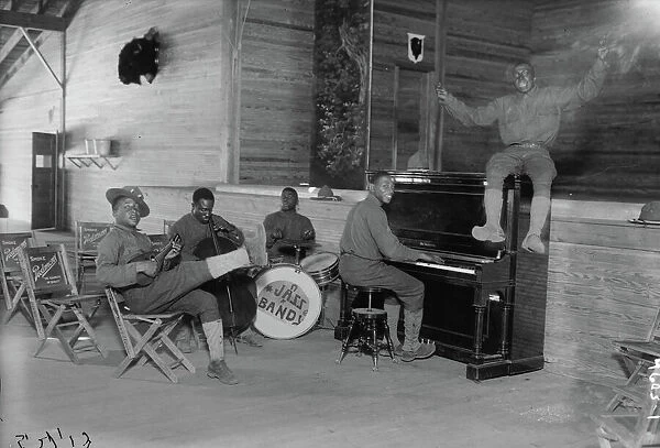 US Army Jazz Band, 1914-18 (b  /  w photo)