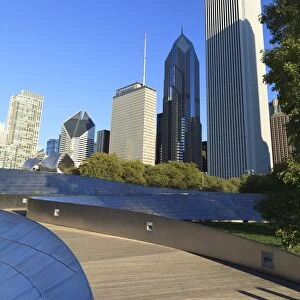 The BP Pedestrian Bridge designed by Frank Gehry links Grant Park and Millennium Park, Chicago, Illinois, United States of America, North America
