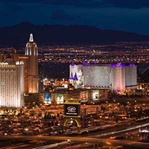 USA-Nevada-Las Vegas: Evening View of The Strip (Las Vegas Boulevard) Looking SE