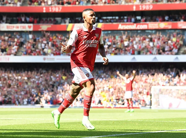 Gabriel Jesus Scores First Goal: Arsenal vs. Leicester City, 2022-23 Premier League