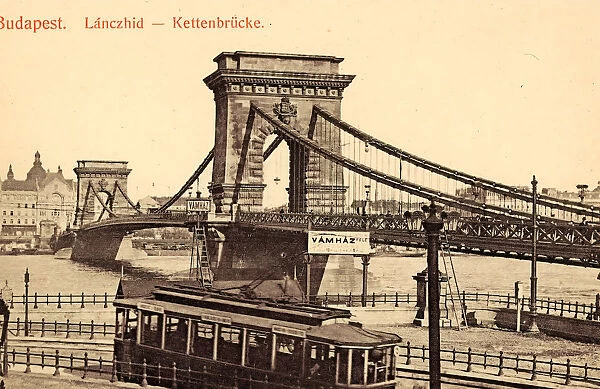 Historical images Chain Bridge Budapest Trams