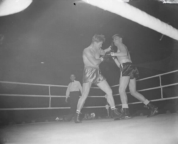 Boxing Stephen Olex vRay Wilding DM 14  /  11  /  1951 B5365  /  2