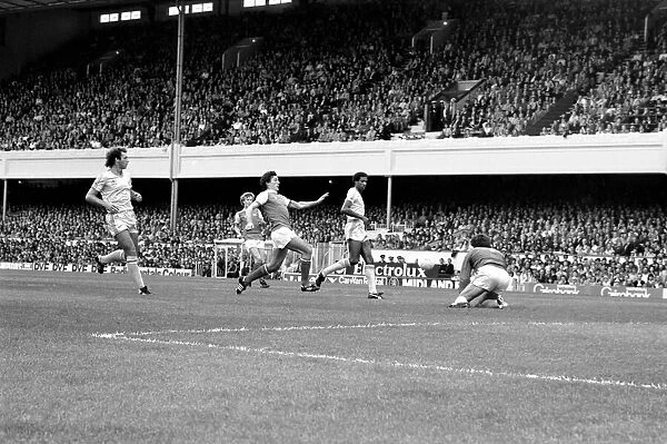 Division 1 football. Arsenal 1 v. Nottingham Forest 0. September 1980 LF04-37-051
