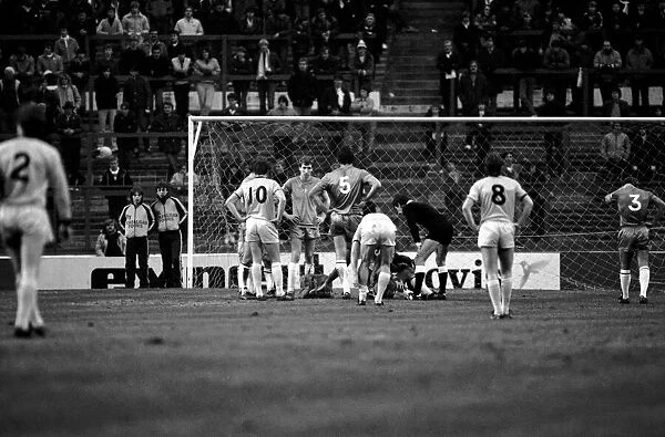 Division 2 football. Chelsea 2 v. Burnley 1 December 1982 LF11-27-064