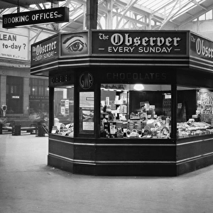 Confectionary Kiosk, Paddington Station, 1937