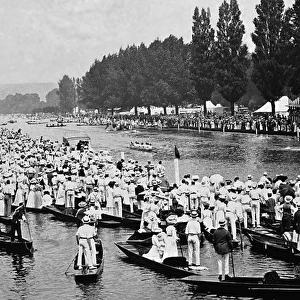Crowds at the finishing line, Henley Royal Regatta