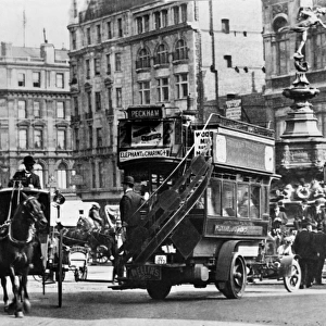Piccadilly Circus 1907