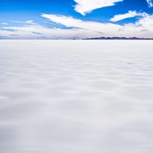 Driving through Uyuni Salt Flats (Salar de Uyuni), Uyuni, Bolivia, South America