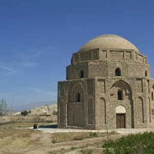 Gonbad-e-Jabalieh
