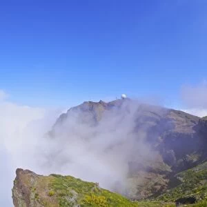 View towards the Pico do Arieiro, Madeira, Portugal, Europe