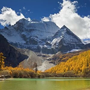 Xiannairi mountain and Pearl Lake, Yading Nature Reserve, Sichuan Province, China, Asia