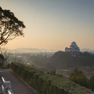 Himeji Castle (UNESCO World Heritage site) at dawn, Himeji, Kansai, Honshu, Japan