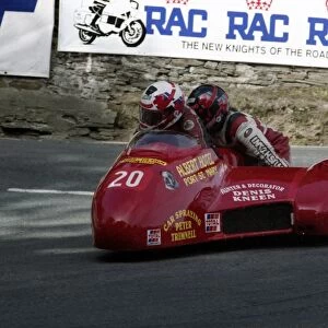 Artie Oates & Robert Fargher (Kawasaki) 1993 Sidecar TT