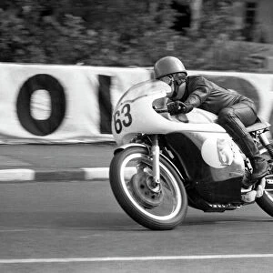 Colin Wray (Norton) 1966 Senior Manx Grand Prix