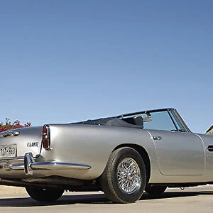 Aston Martin DB6 Volante, 1966, Silver