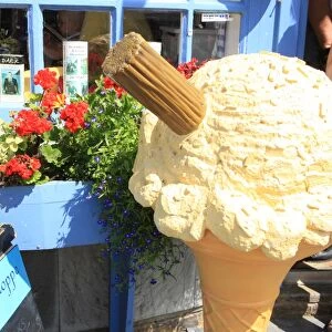 Ice cream out side a shop in Port Isaac or Port Wenn