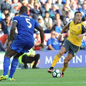 Alexis Sanchez in Action: Arsenal vs. Leicester City, Premier League 2016-17