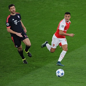 Alexis Sanchez Outsmarts Xabi Alonso: Arsenal vs. Bayern Munich Champions League Showdown (2015/16)
