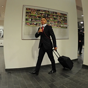 Arsenal FC: Alex Oxlade-Chamberlain Heads to the Changing Room Before FA Cup Match vs Hull City (2014-15)