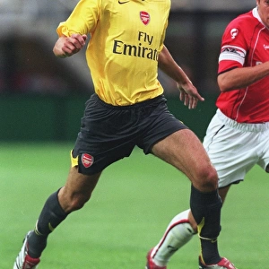 Arsenal Triumphs over AZ Alkmaar 3-0 in Pre-Season Friendly (2006)