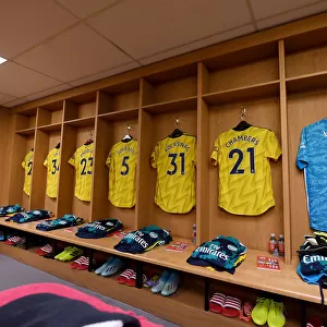 Arsenal's Focused Huddle: United in Team Spirit before Sheffield United vs Arsenal, Premier League 2019-20