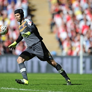 Arsenal's Petr Cech in Action: Arsenal vs. Chelsea - FA Community Shield 2015-16