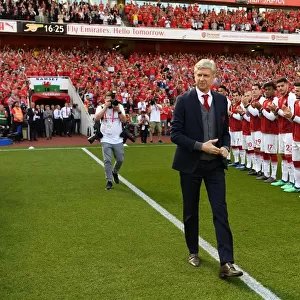 Arsene Wenger's Farewell: Arsenal Honors Manager with Guard of Honor vs Burnley (2017-18)
