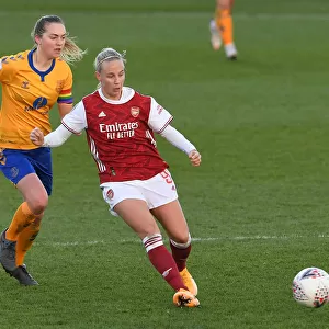 Intense Rivalry: Beth Mead vs. Lucy Graham - Arsenal Women vs. Everton Women in FA WSL (2020-21)