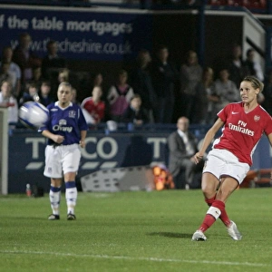 Kelly Smith scores Arsenals goal
