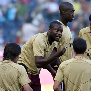 William Gallas (Arsenal) talks to the players before the match