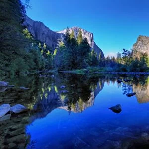 Yosemite Valley Viewpoint