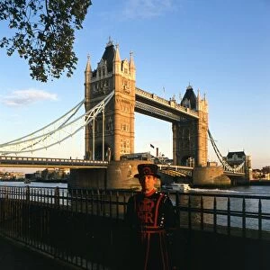 250 Tower Bridge, London ?2006 Charles Walker / TopFoto