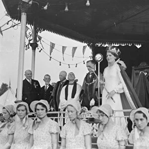 The Dartford Carnival Queen in the band stand giving a speech at her coronation