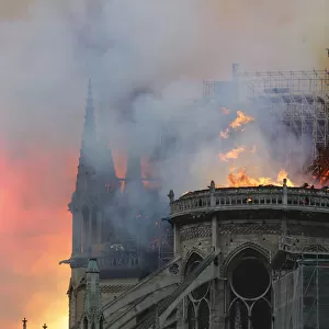 France-Fire-Notre Dame