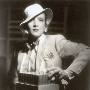 Portrait of Marlene Dietrich, 1935 (b / w photo)