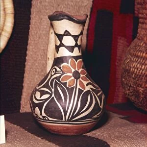 Decorated Pot, Zuni Tribe, Pueblo Indians. North America