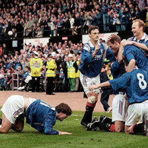 Rangers 5 - 1 Heart of Midlothian. Gordon Durie Rangers football player celebrates